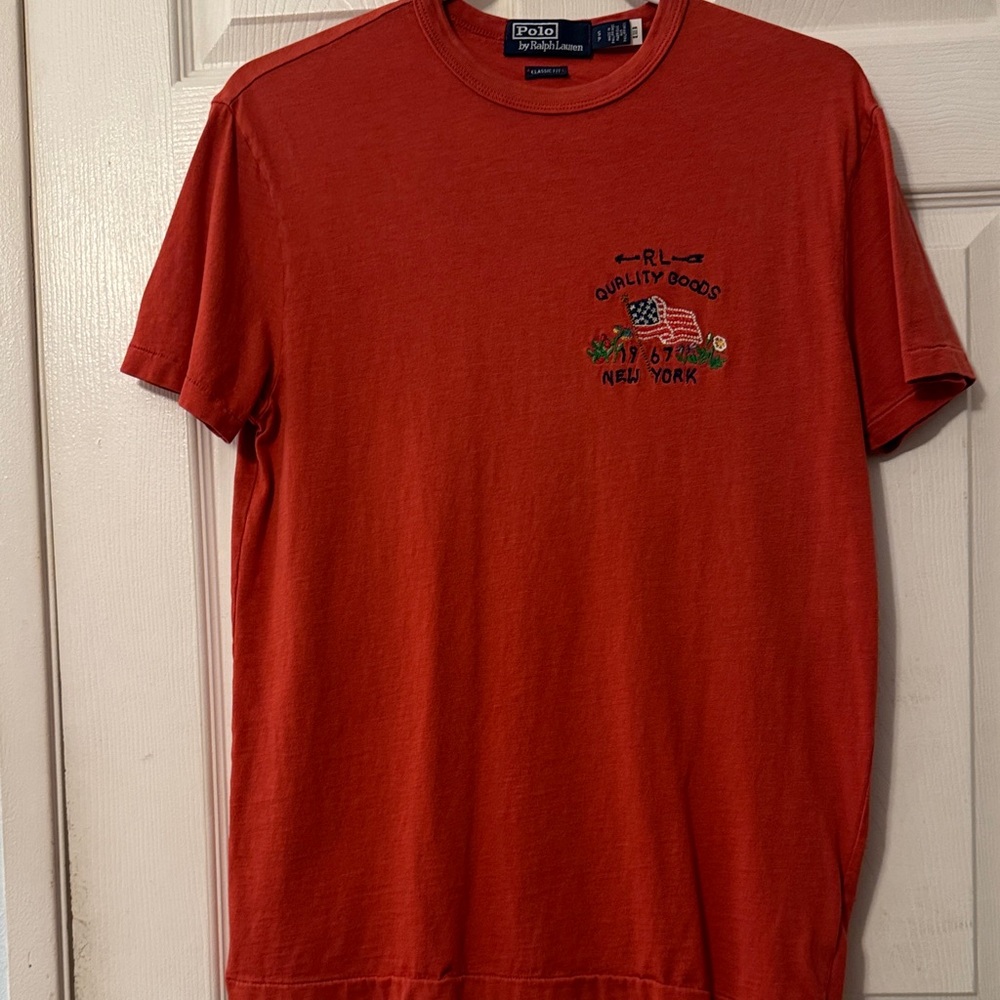 Polo by Ralph Lauren Short-Sleeve Crewneck Tee in Orange with Chest Graphic